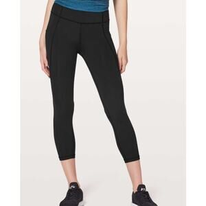 Lululemon Time To Sweat Crop 23” Luxtreme Size 6 Black High Rise Activewear